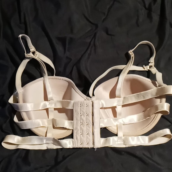 Tan Strapy Bra size 36B - Picture 3 of 3